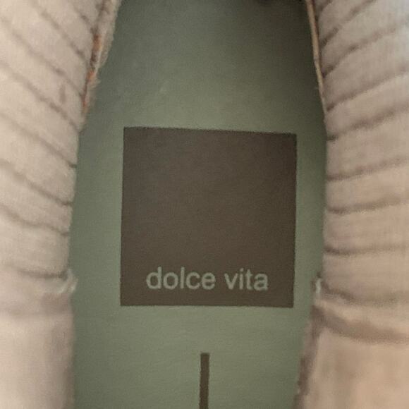 NWOB Dolce Vita Martey H2O Boots Taupe Suede Waterproof Womens 6 US Beige Chunky - Picture 3 of 15